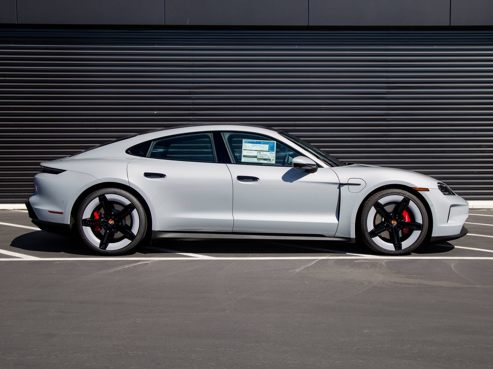 New 2026 Porsche Taycan 4S AWD/4WD image 8