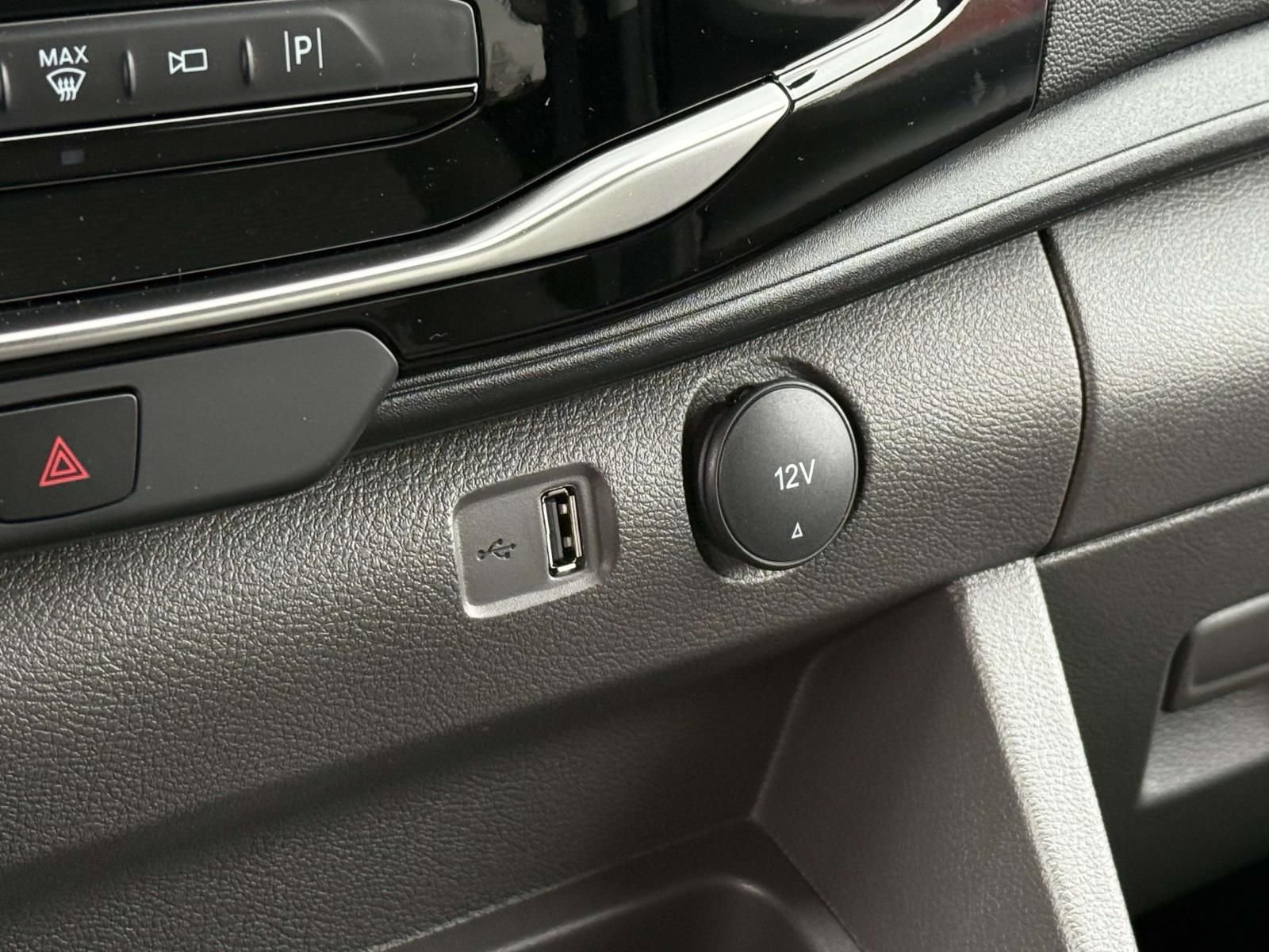 New 2026 Ford Transit 350 XLT image 17