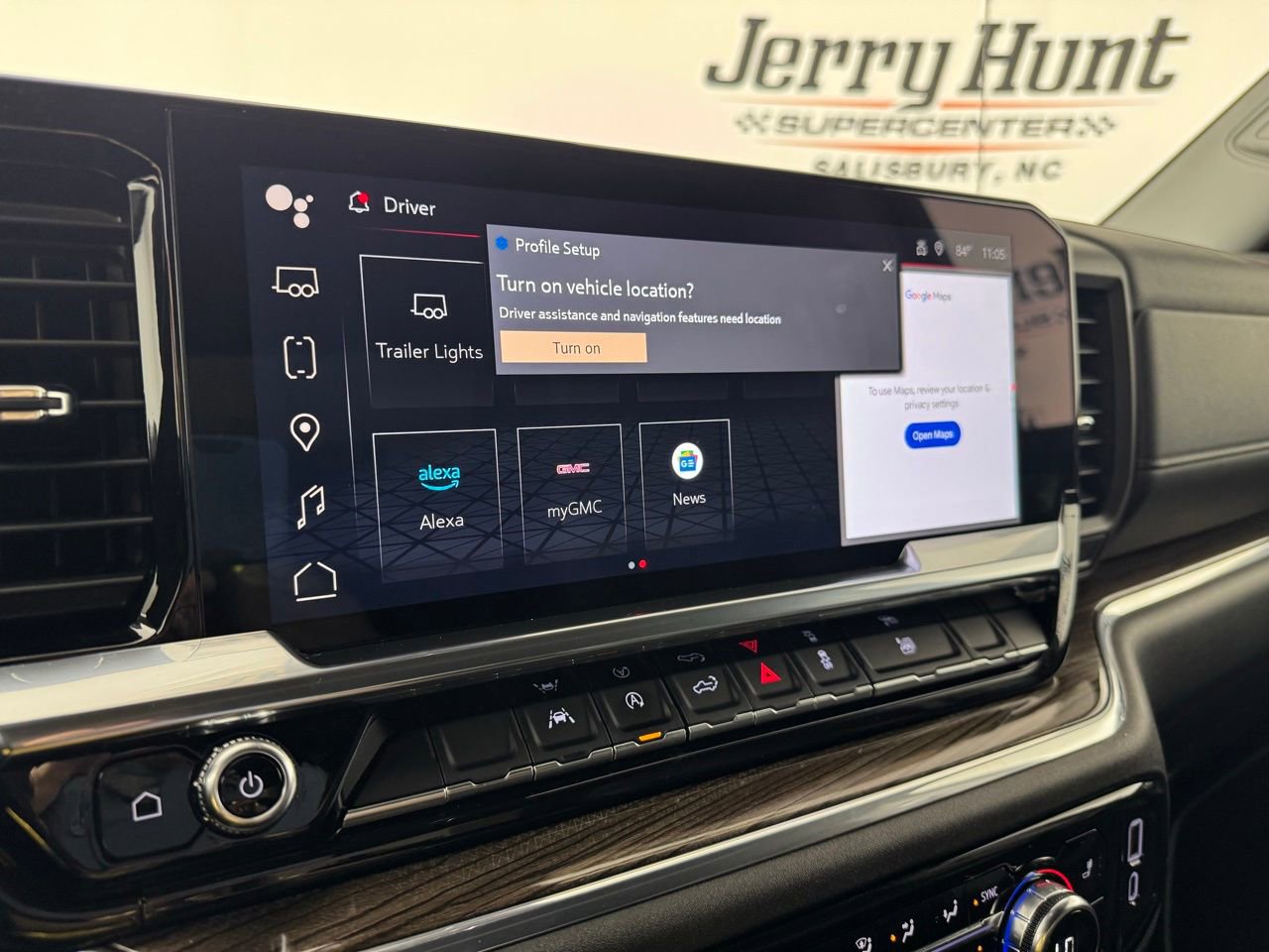 Used 2024 GMC Sierra 1500 Elevation image 16