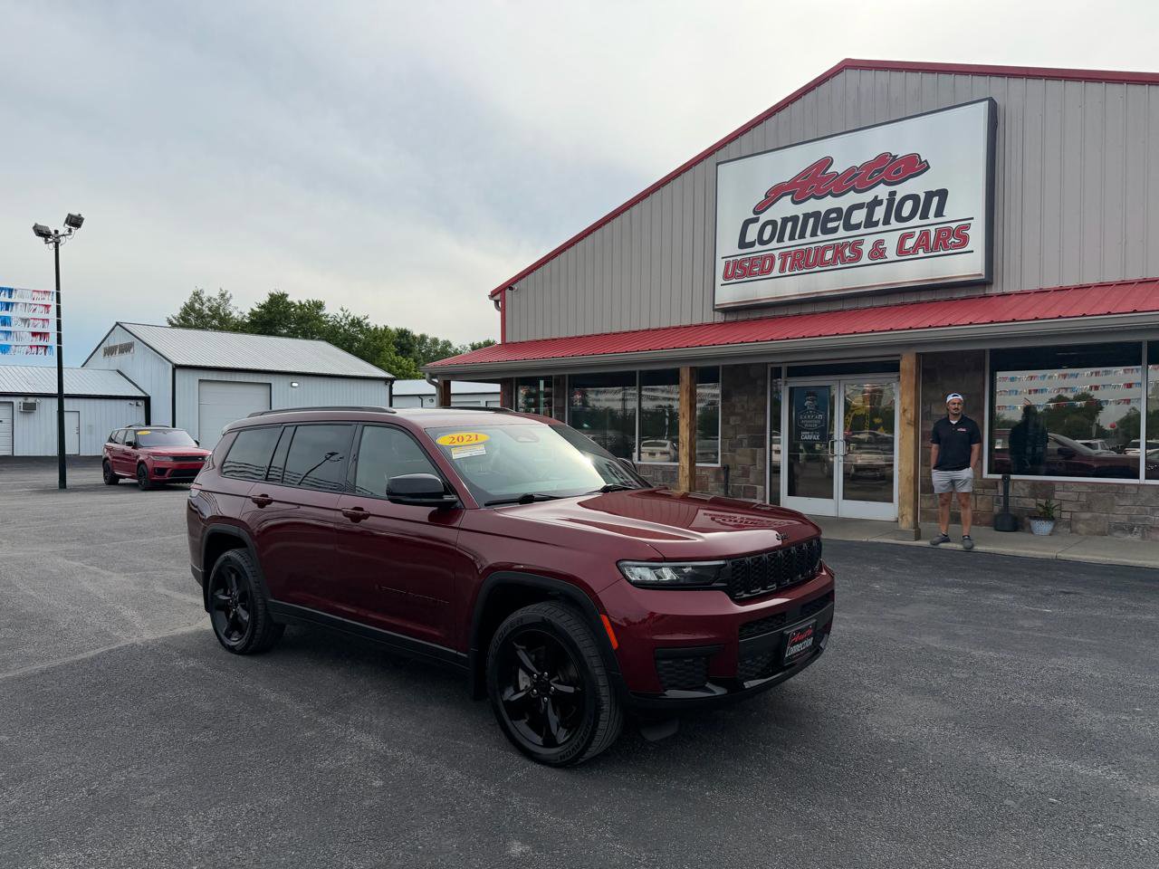 Used 2021 Jeep Grand Cherokee L Laredo AWD/4WD image 2