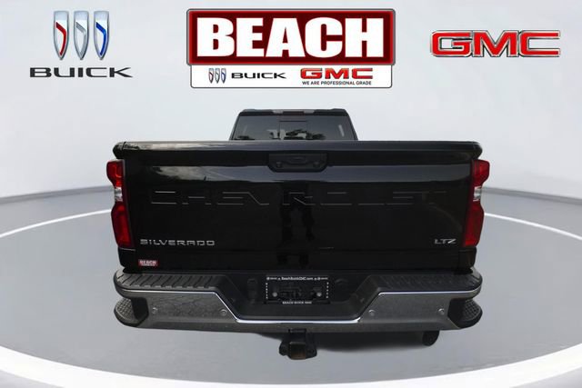 Used 2022 Chevrolet Silverado 2500 LTZ w/ LTZ Plus Package AWD/4WD image 4