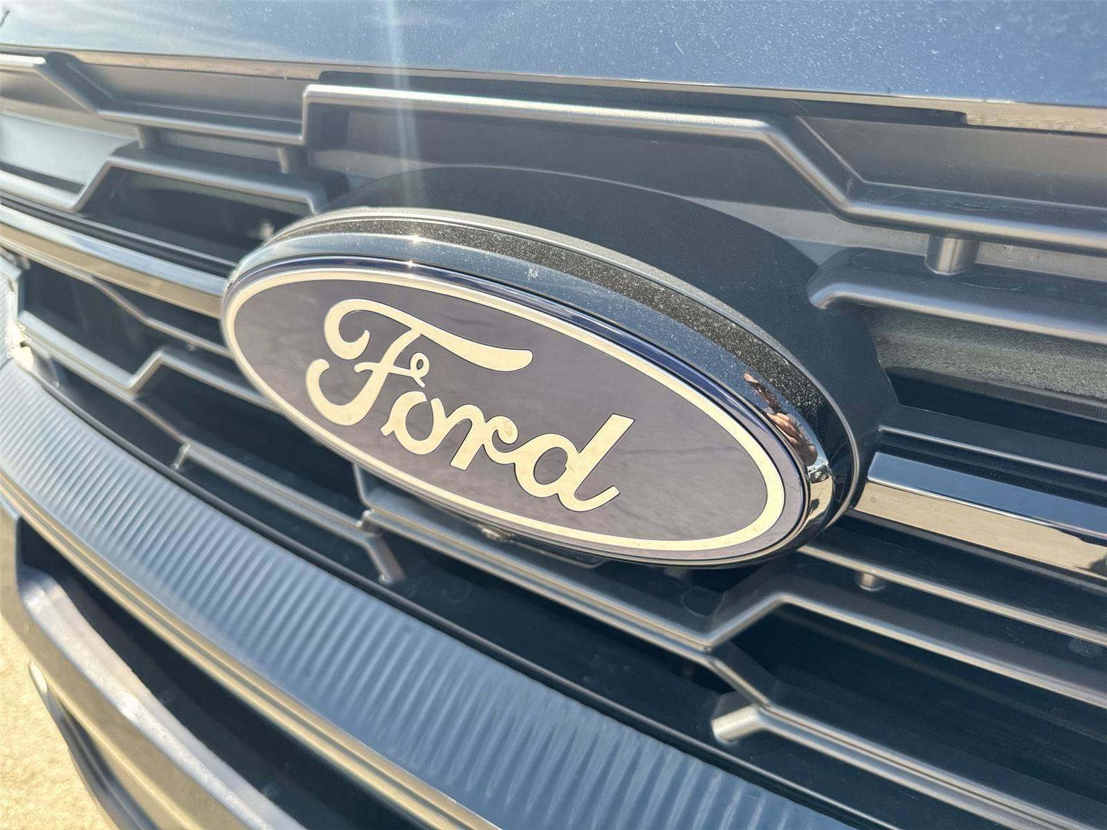 Certified 2025 Ford Expedition Active image 30