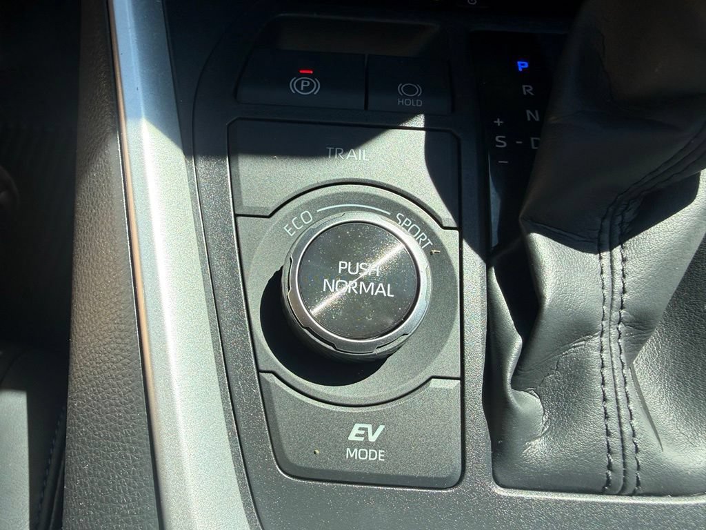 Certified 2023 Toyota RAV4 XSE AWD/4WD image 26