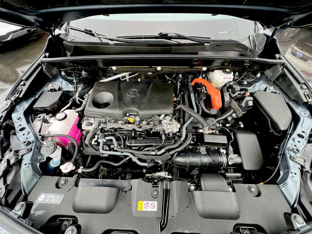 Used 2024 Toyota Venza LE image 24