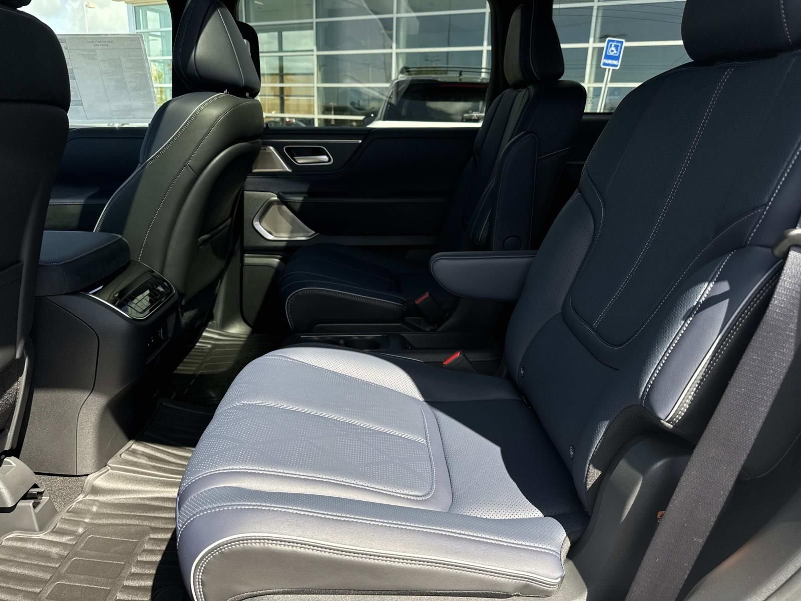 New 2026 INFINITI QX80 4WD w/ Sport Exterior Package image 9