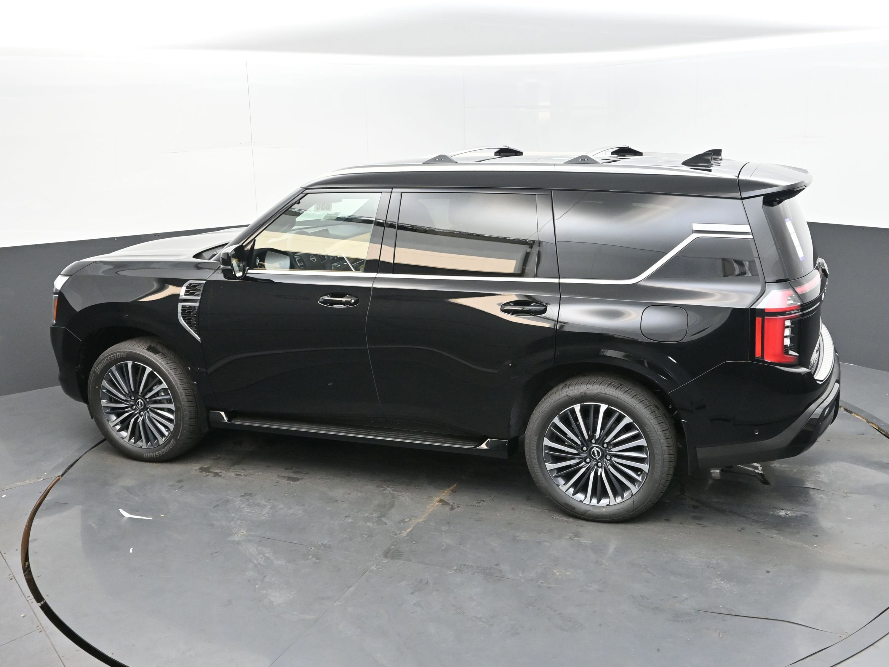 New 2025 Nissan Armada Platinum Reserve image 34