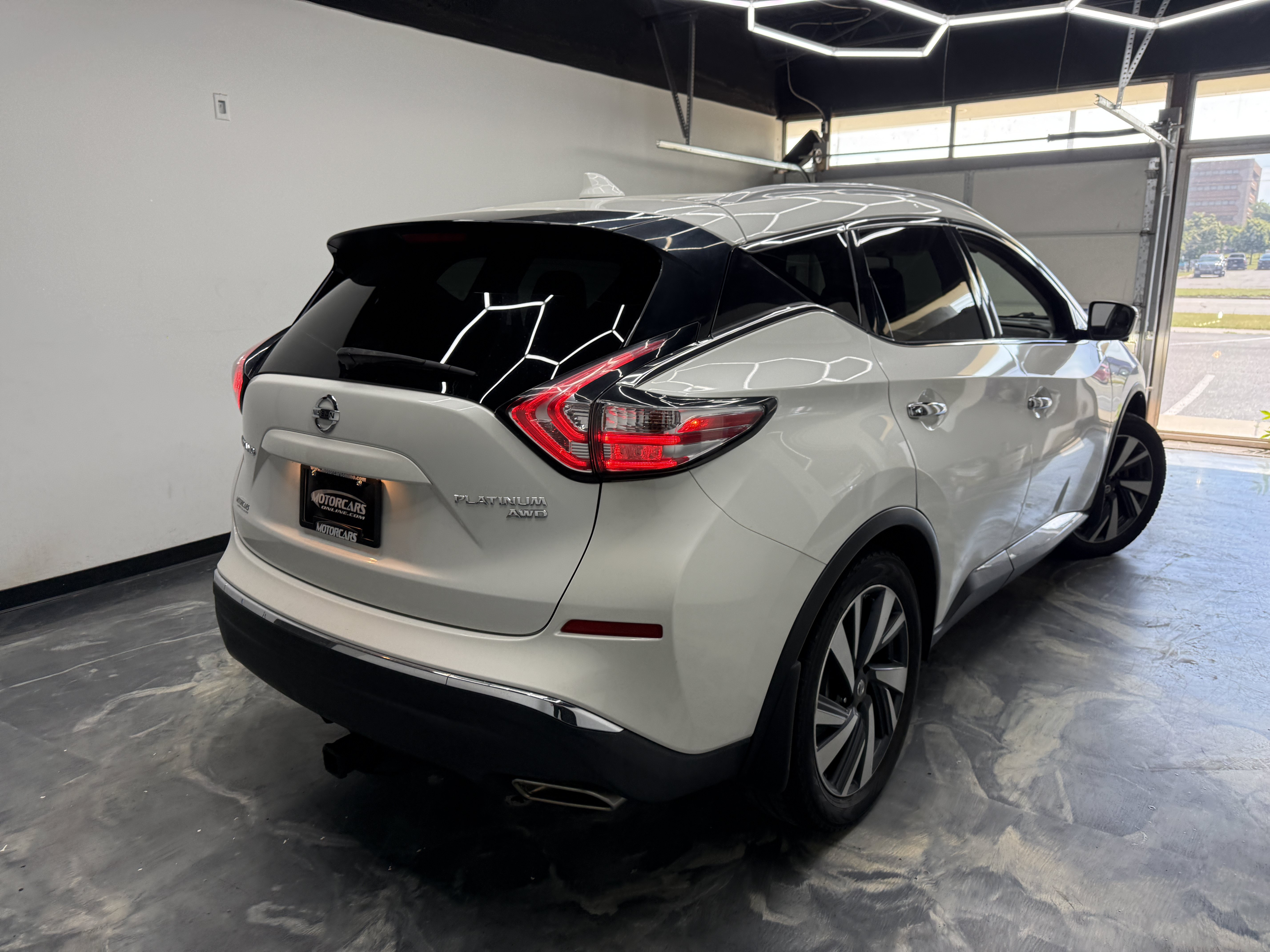 Used 2017 Nissan Murano Platinum AWD/4WD image 3