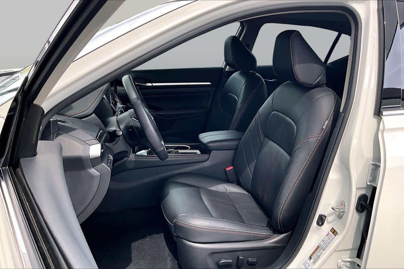 Certified 2024 Nissan Altima 2.5 SR w/ SR Premium Package FWD image 8