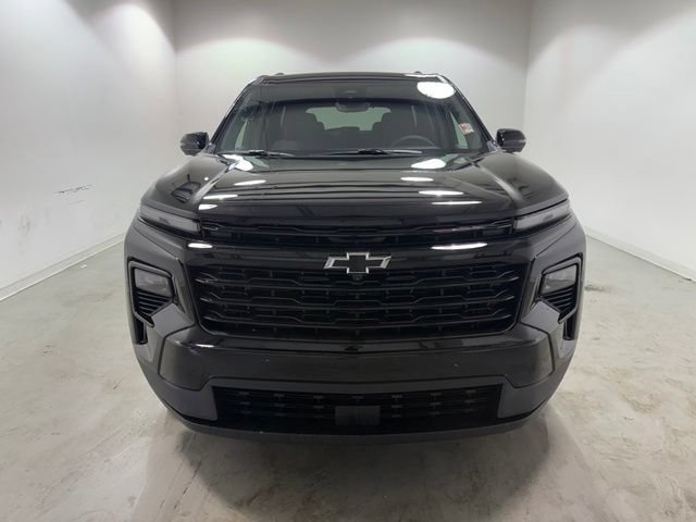 New 2026 Chevrolet Traverse LT w/ Midnight/Sport Edition FWD image 2