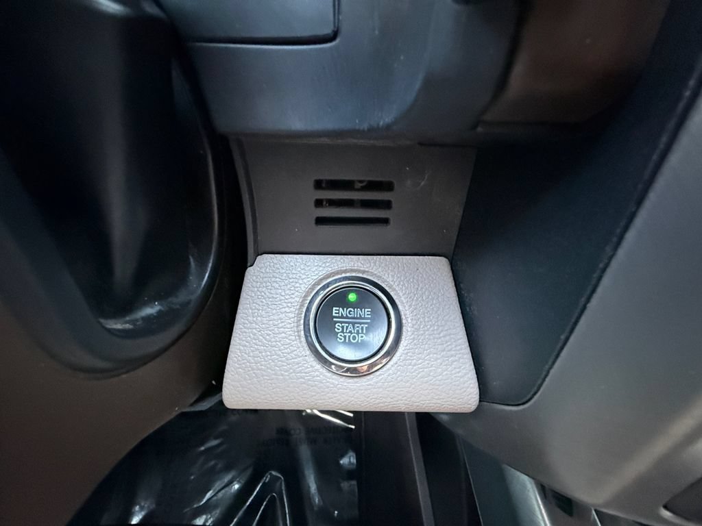 Used 2019 Ford F350 Limited AWD/4WD image 26