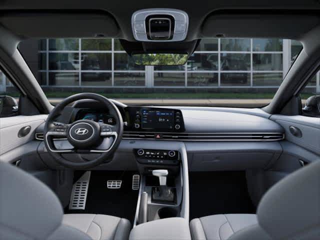 Certified 2025 Hyundai Elantra Sport FWD image 9