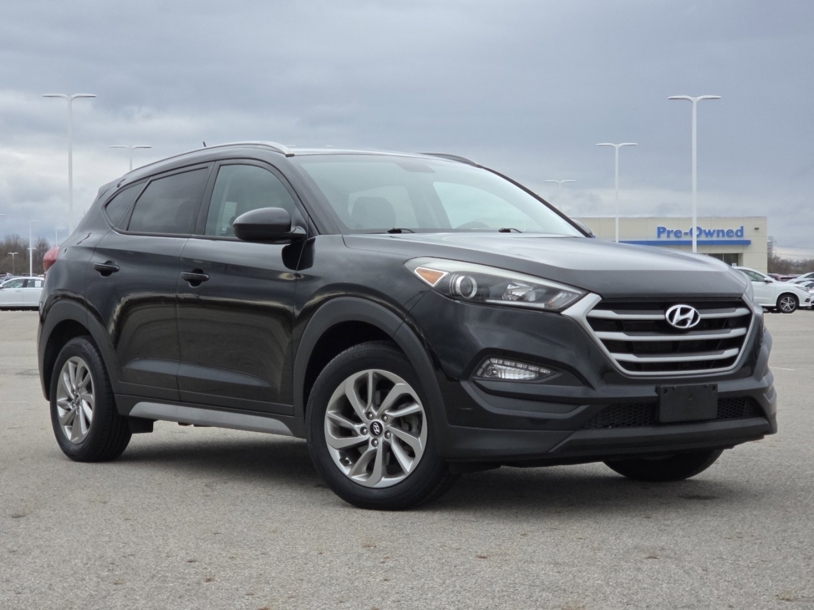 Used 2017 Hyundai Tucson SE image 2