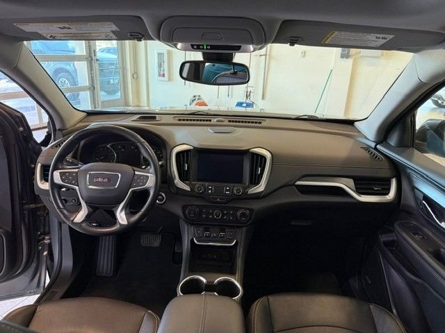 Used 2021 GMC Terrain SLT w/ Infotainment Package II AWD/4WD image 13