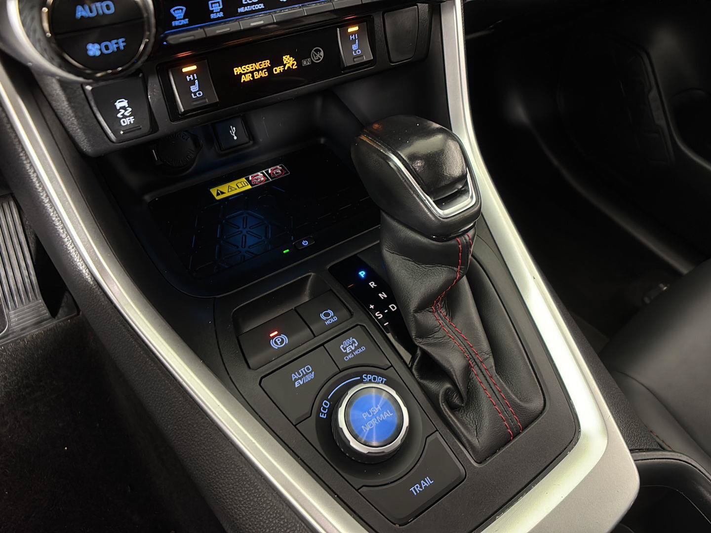 Used 2022 Toyota RAV4 XSE w/ Weather Package AWD/4WD image 34
