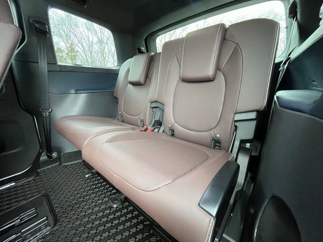 Certified 2025 Volkswagen ID. Buzz Pro S RWD image 13