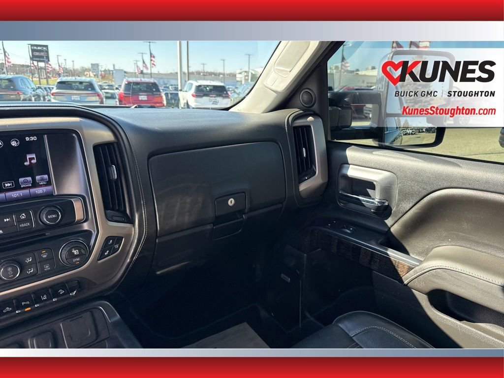 Used 2015 GMC Sierra 2500 Denali w/ Driver Alert Package image 42