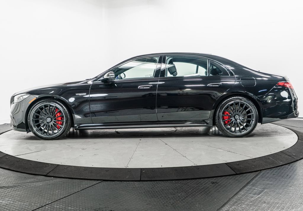 Used 2024 Mercedes-Benz S 63 AMG S image 4