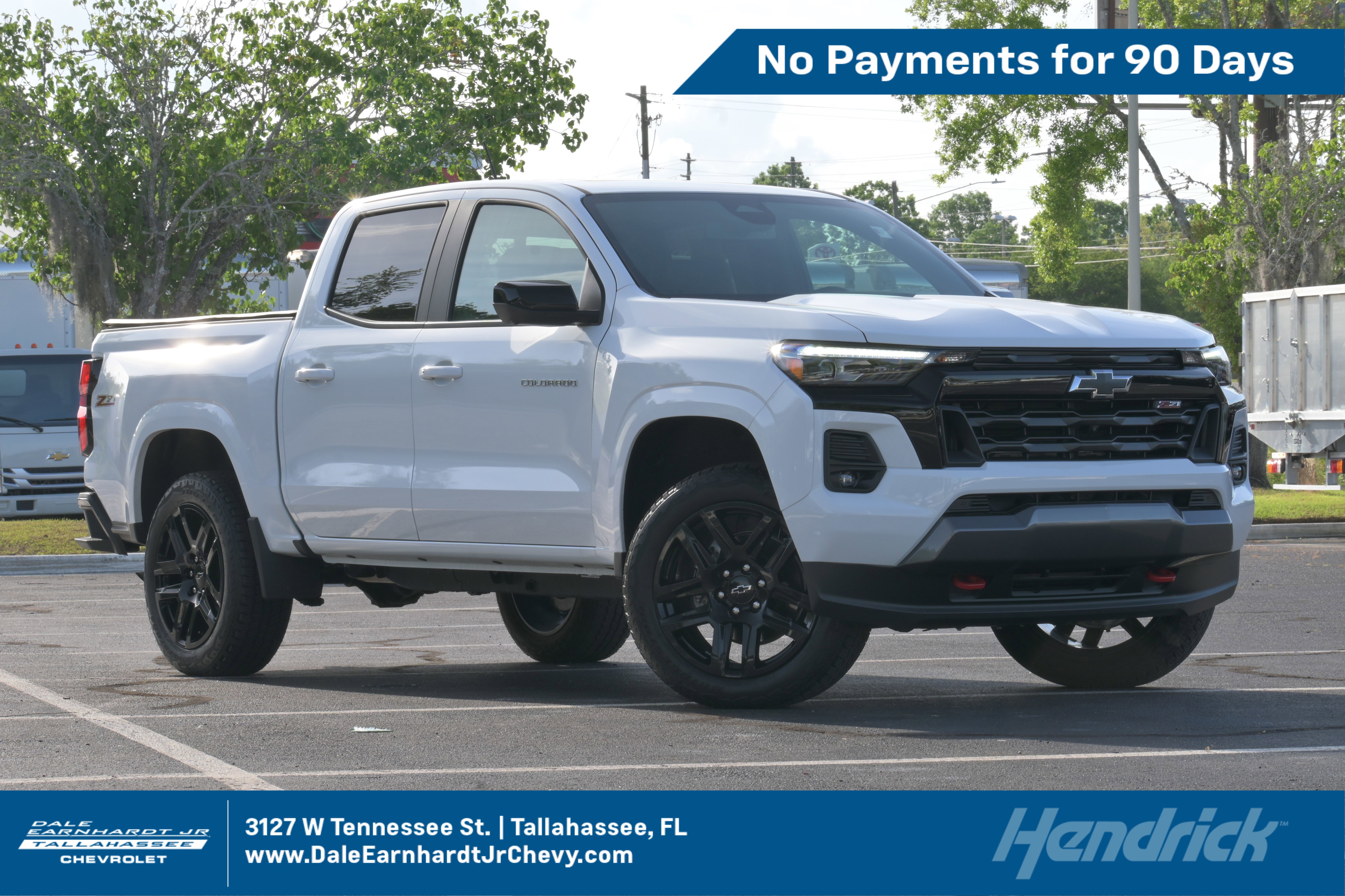Used 2025 Chevrolet Colorado Z71 w/ Technology Package AWD/4WD image 1