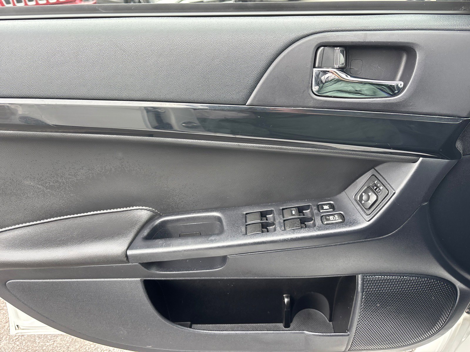 Used 2017 Mitsubishi Lancer ES image 35