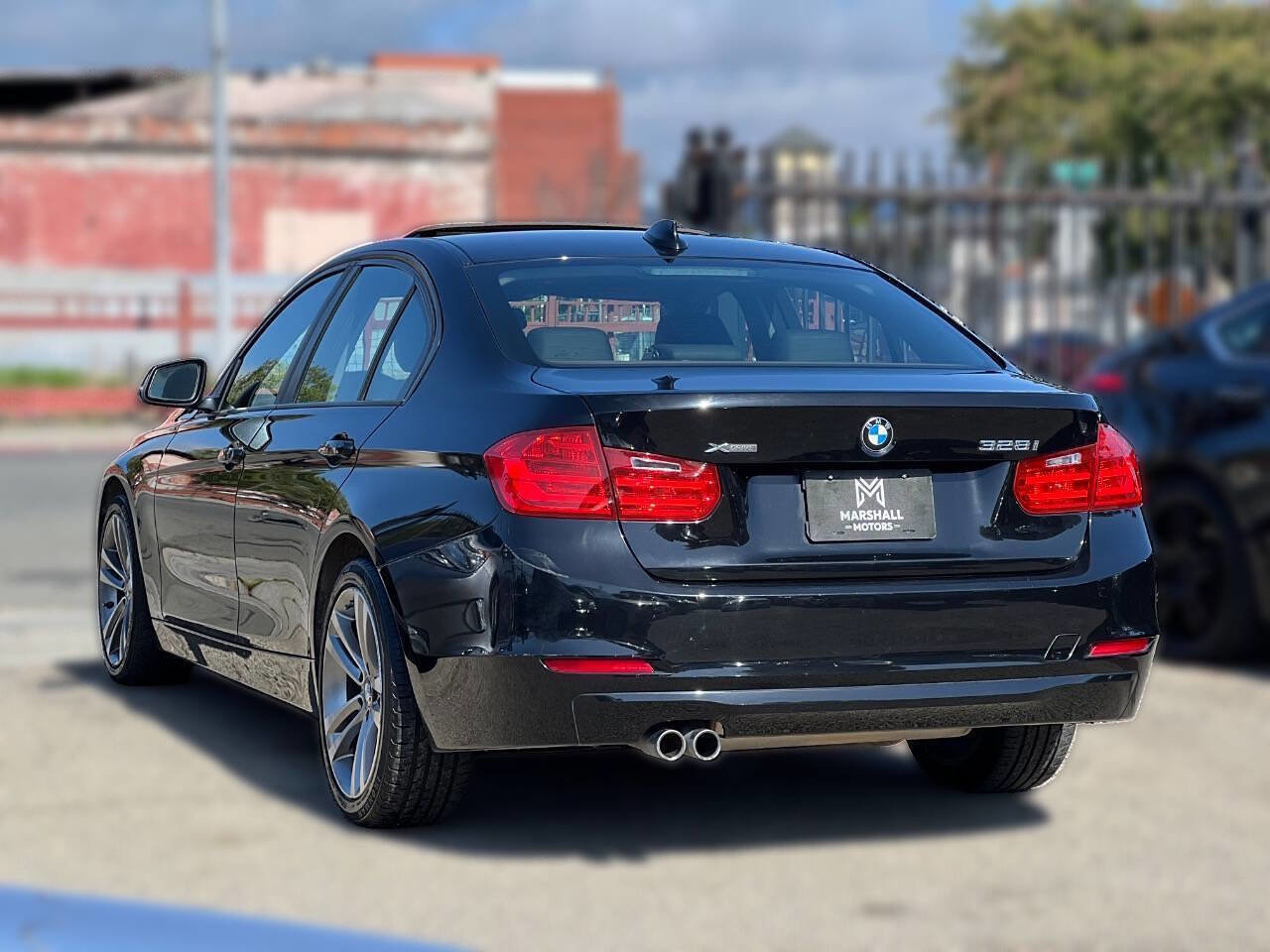 Used 2015 BMW 328i xDrive Sedan AWD/4WD image 6