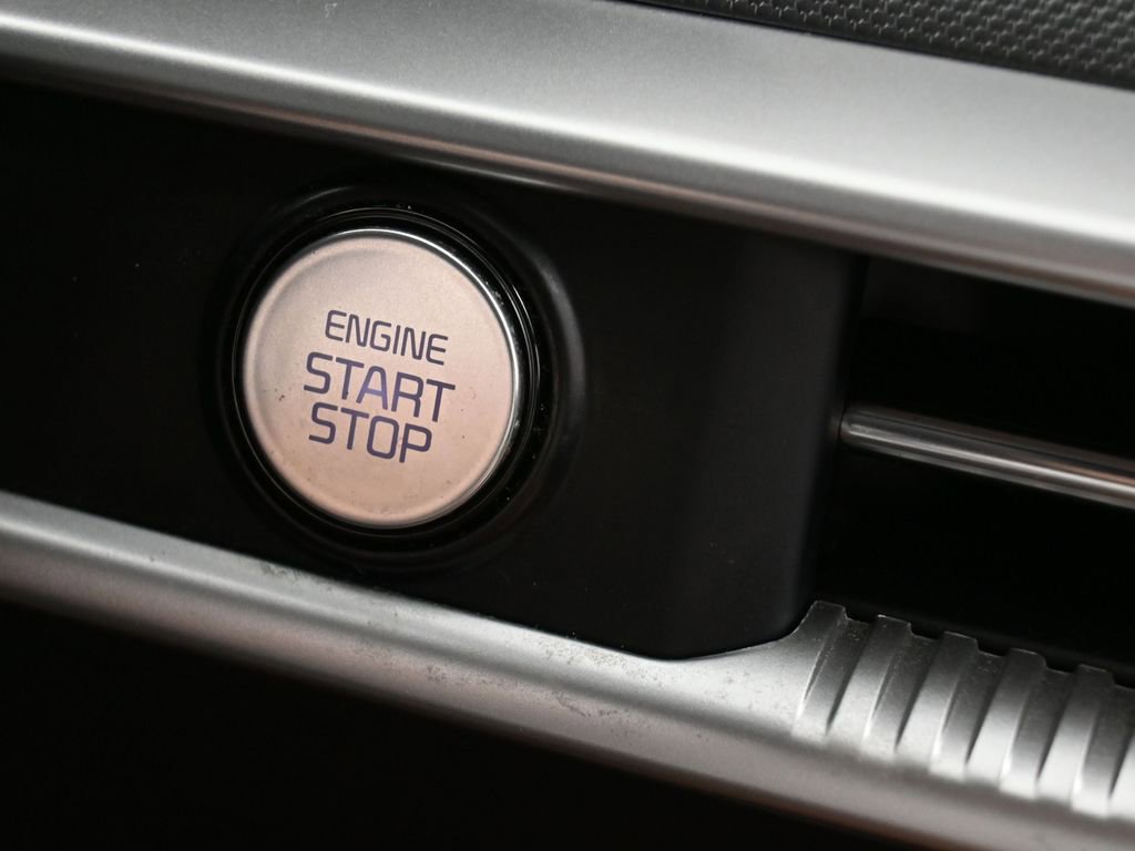 Used 2023 Kia K5 GT-Line image 31