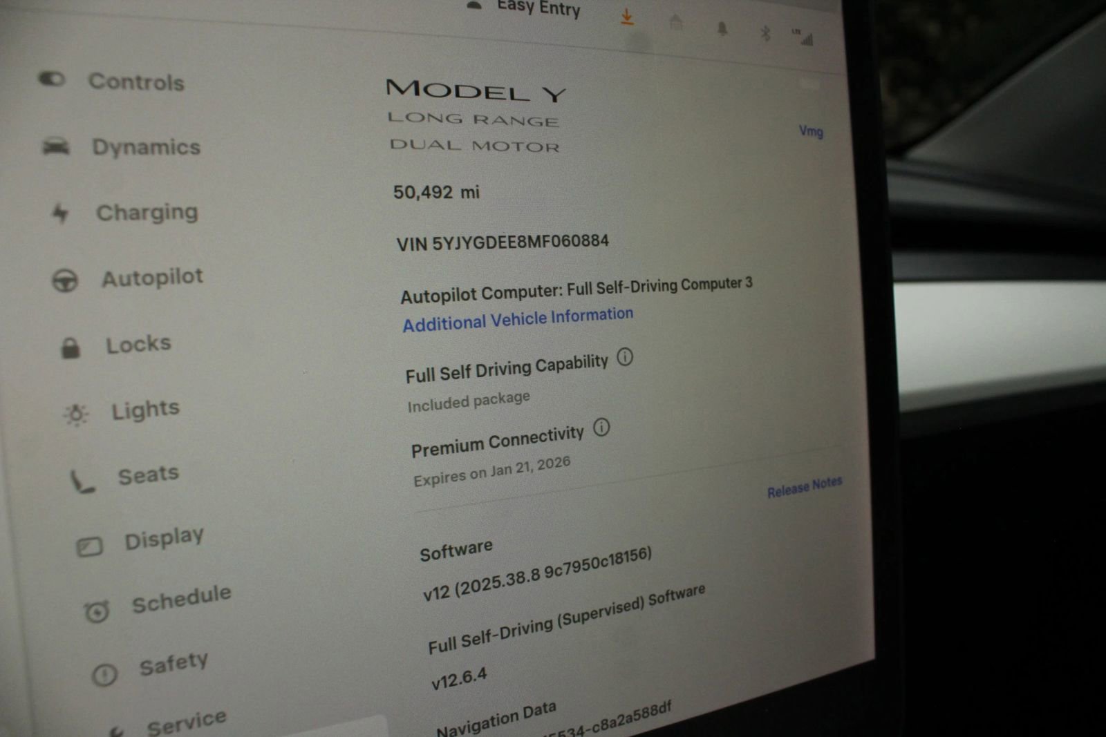 Used 2021 Tesla Model Y Long Range AWD/4WD image 23