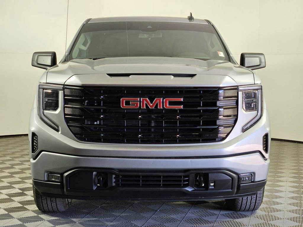 Used 2025 GMC Sierra 1500 Elevation image 2