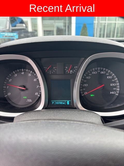 Used 2012 Chevrolet Equinox LT w/ Driver Convenience Package image 2