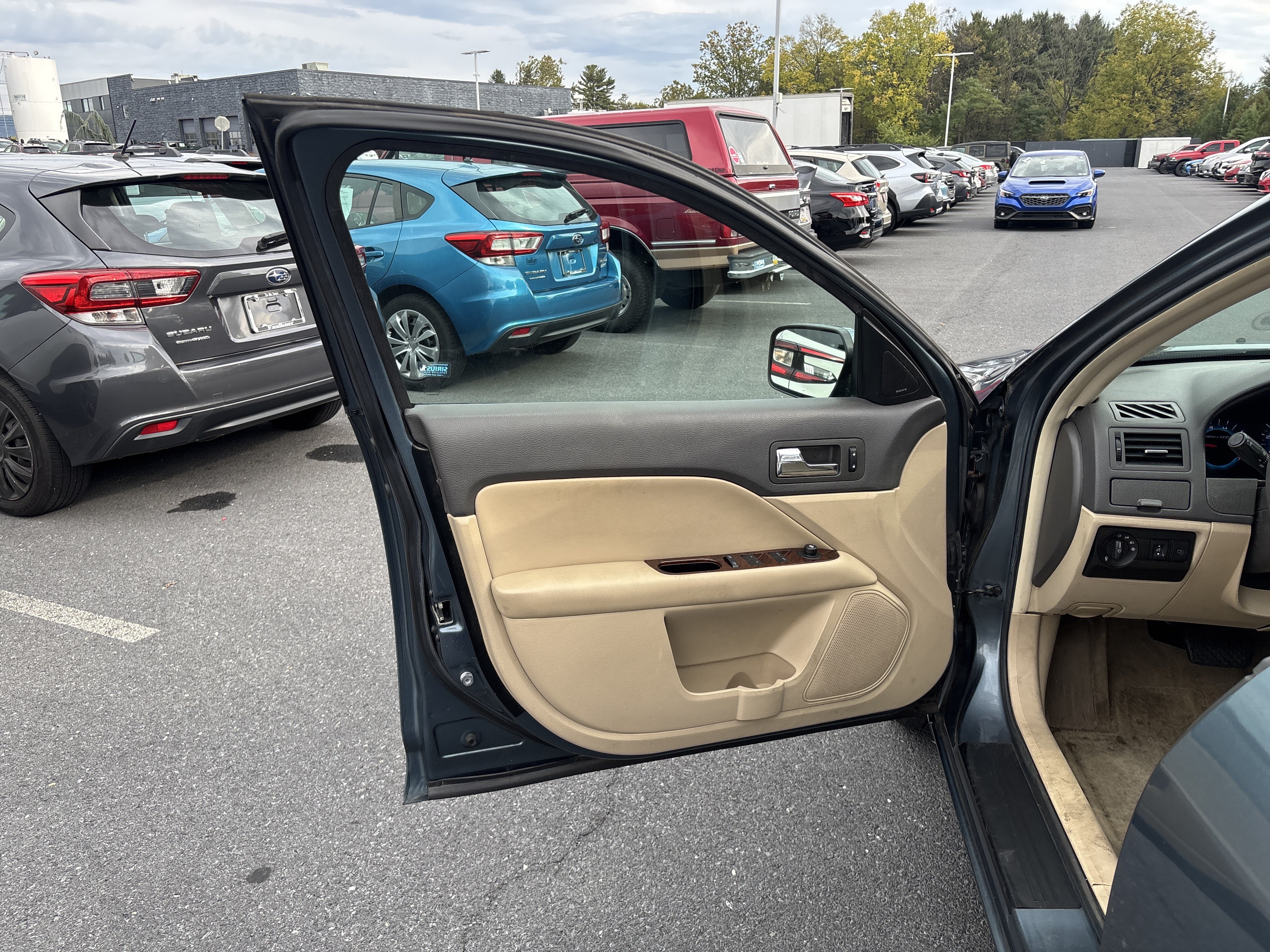 Used 2012 Ford Fusion SEL FWD image 28