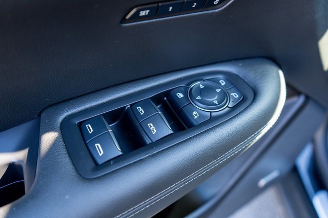 Used 2024 Cadillac XT6 Sport image 25