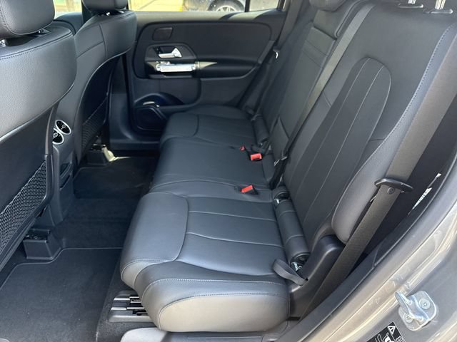 Used 2025 Mercedes-Benz GLB 250 image 25