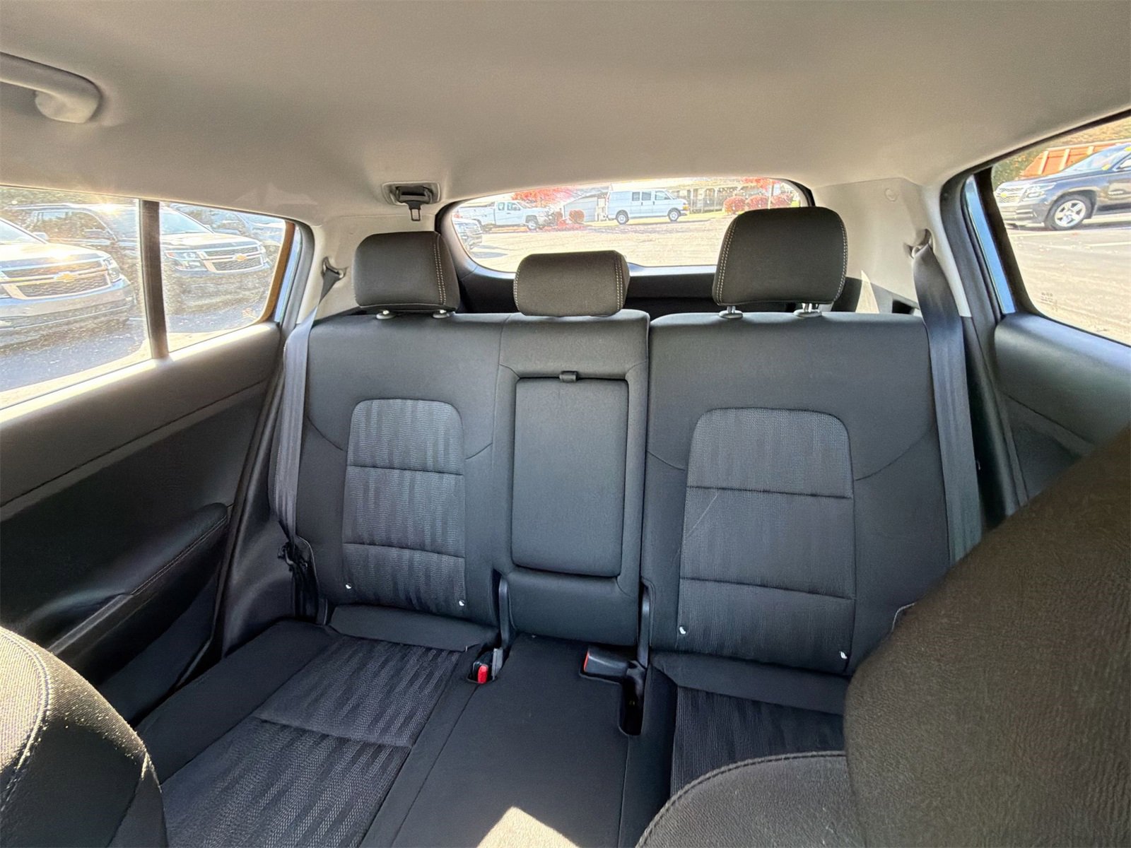 Used 2020 Kia Sportage LX image 23