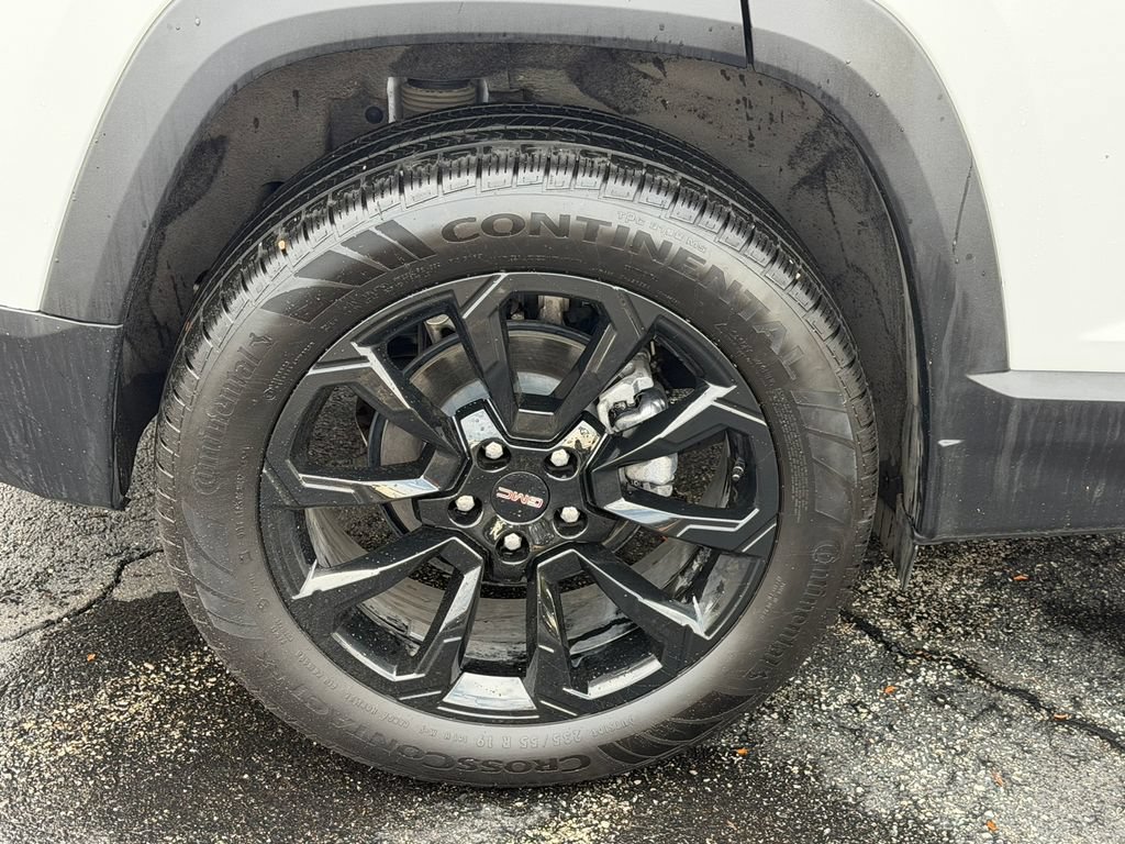 Certified 2025 GMC Terrain Elevation w/ Black Edition AWD/4WD image 12