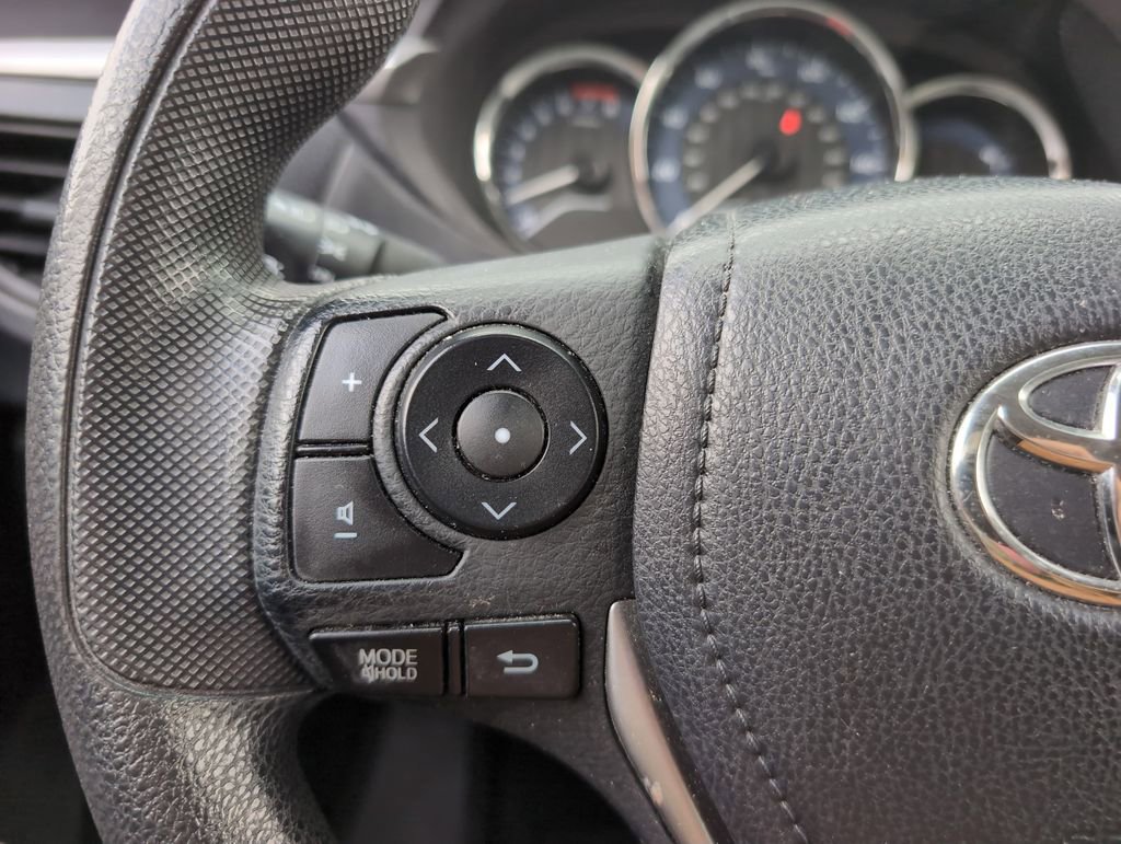 Used 2016 Toyota Corolla L image 23