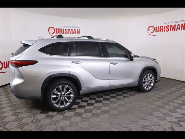 Used 2023 Toyota Highlander Limited image 13