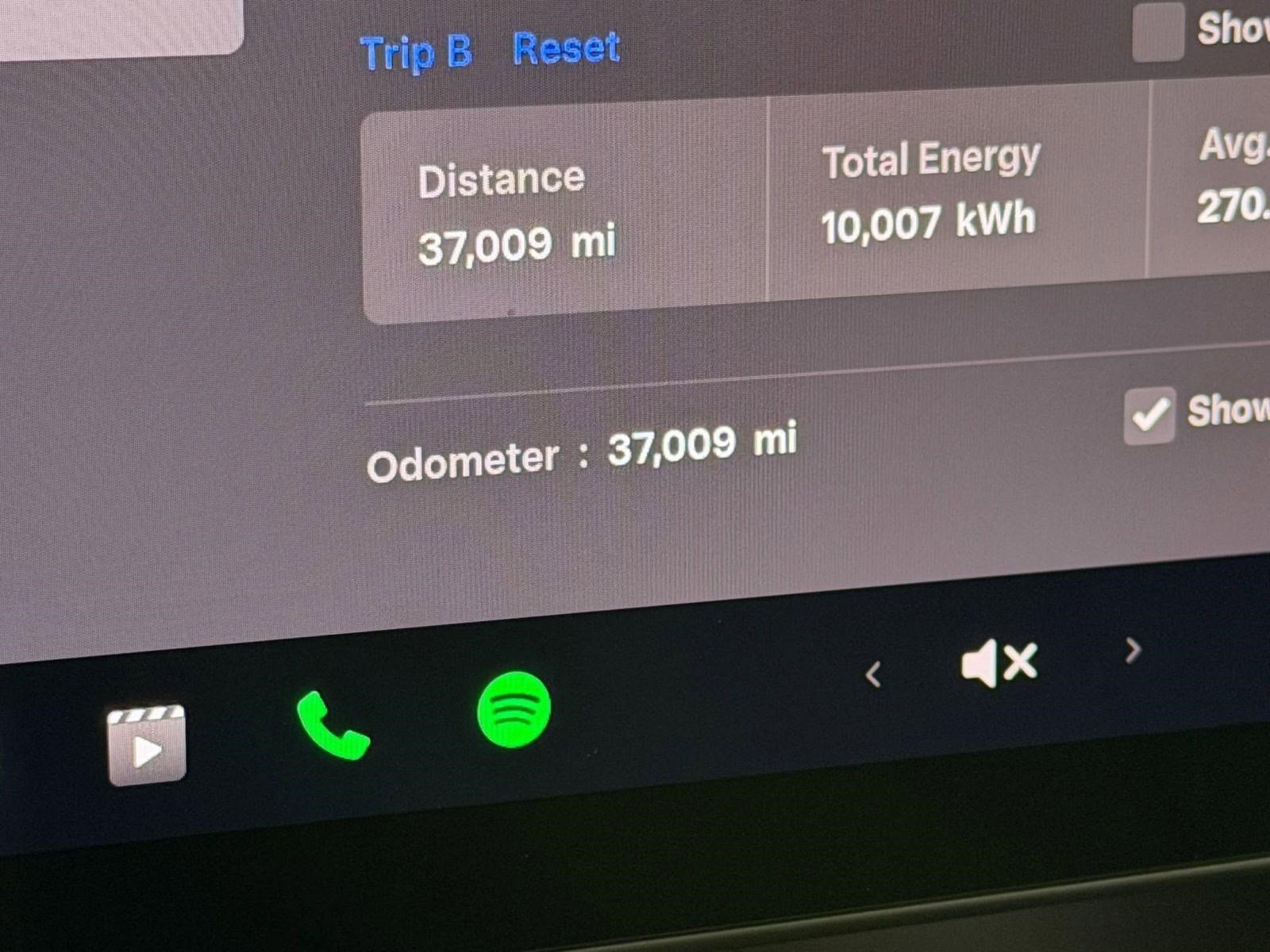 Used 2023 Tesla Model Y Long Range image 27