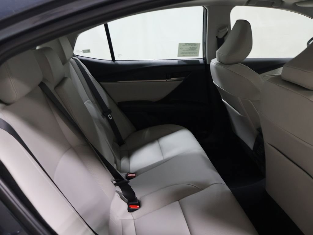 New 2026 Toyota Camry XLE image 16