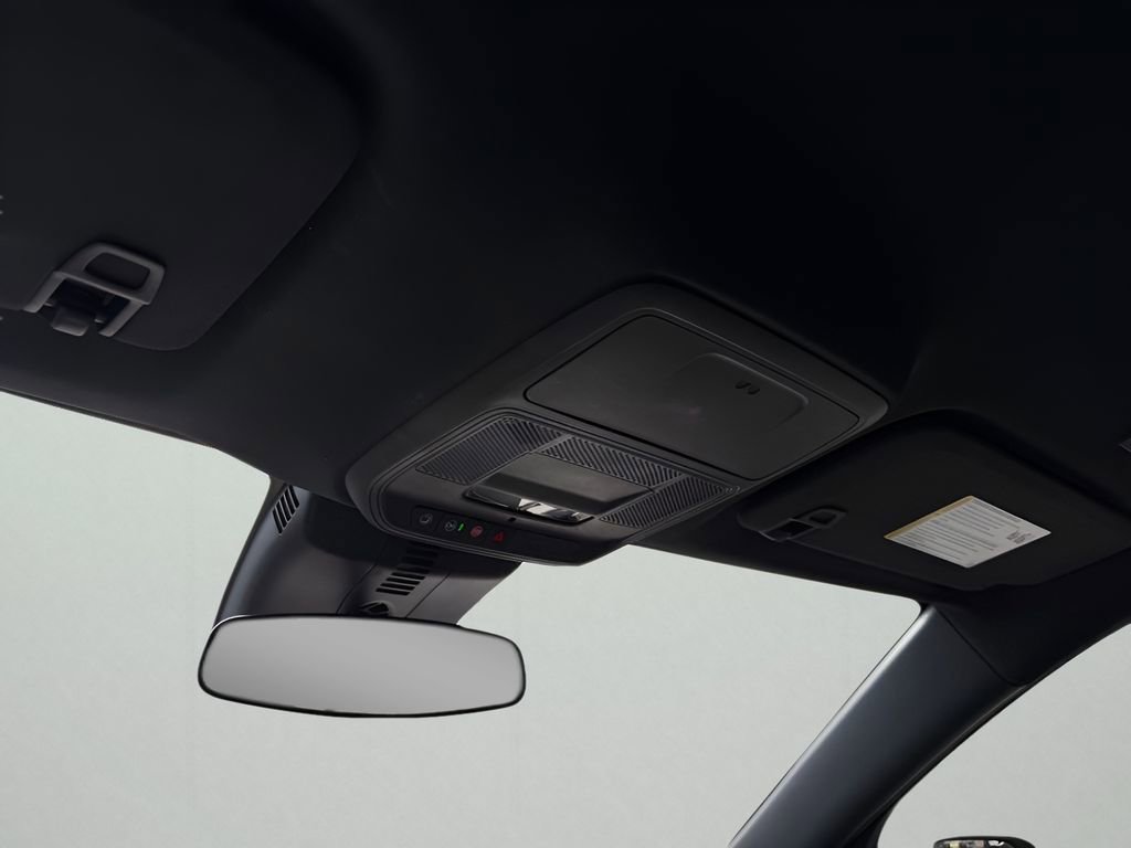 Used 2024 Chevrolet Traverse LT AWD/4WD image 31