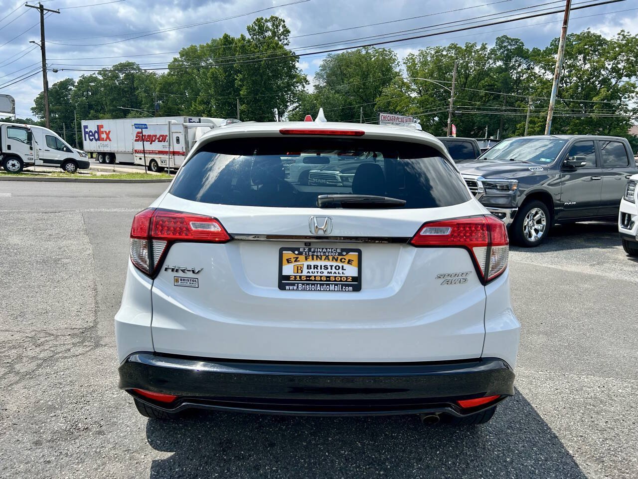 Used 2021 Honda HR-V Sport image 4