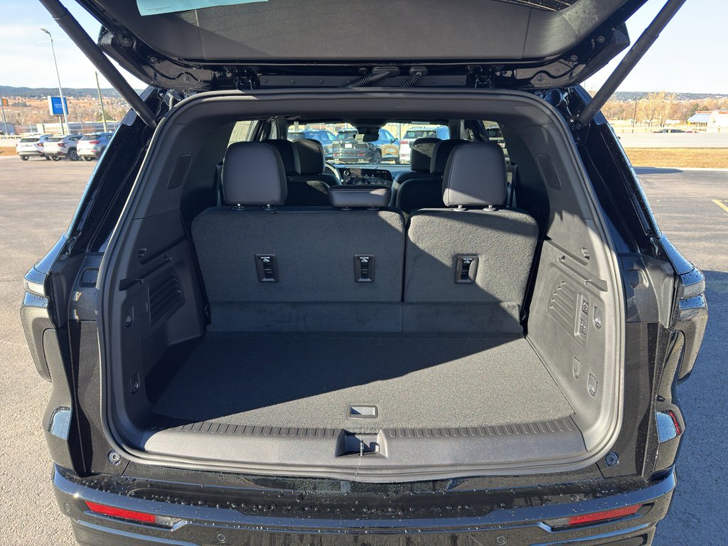 New 2026 Chevrolet Traverse High Country image 24
