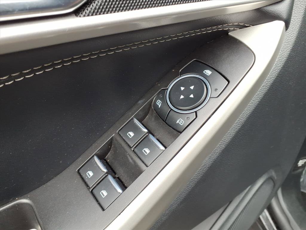 Used 2021 Ford Explorer XLT w/ Equipment Group 202A image 10