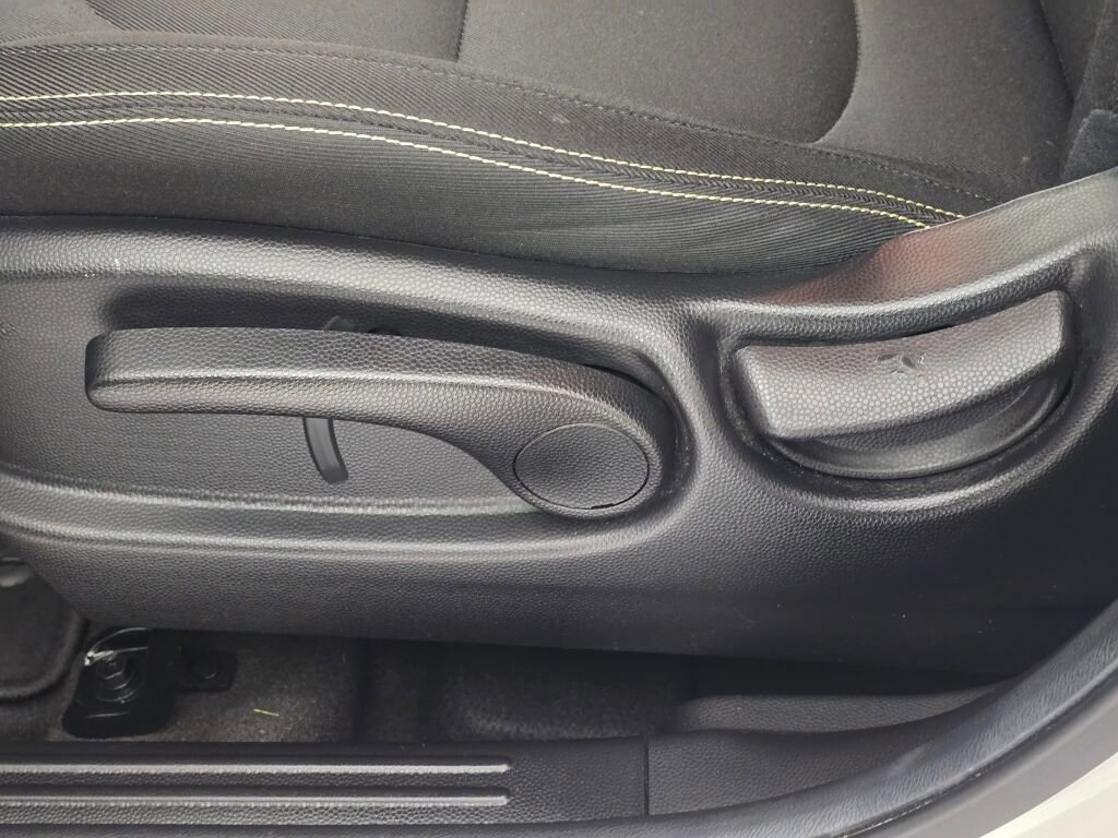 Used 2015 Kia Soul + image 24