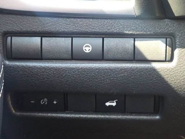Used 2021 Nissan Rogue SL FWD image 26