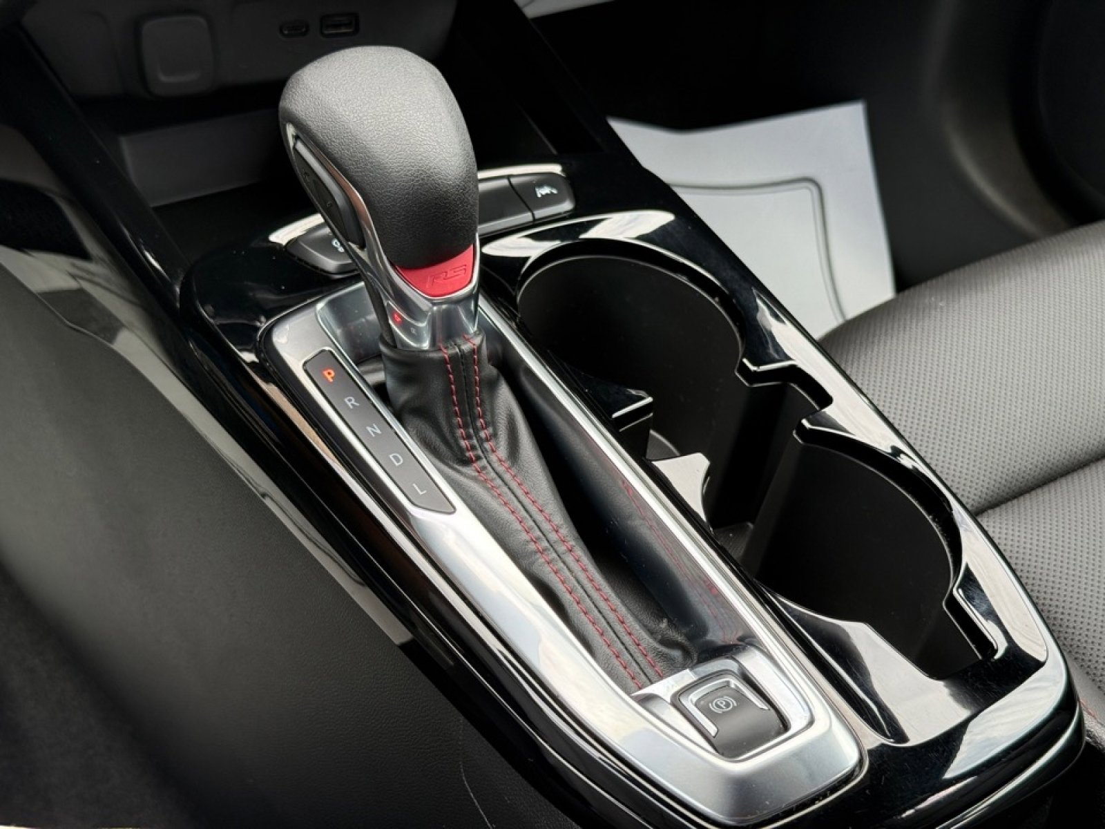 Used 2024 Chevrolet Trax RS w/ Driver Confidence Package image 29