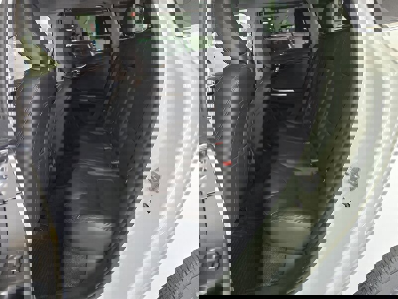 Used 2015 Volvo XC60 T5 Premier w/ Proximity Package image 11