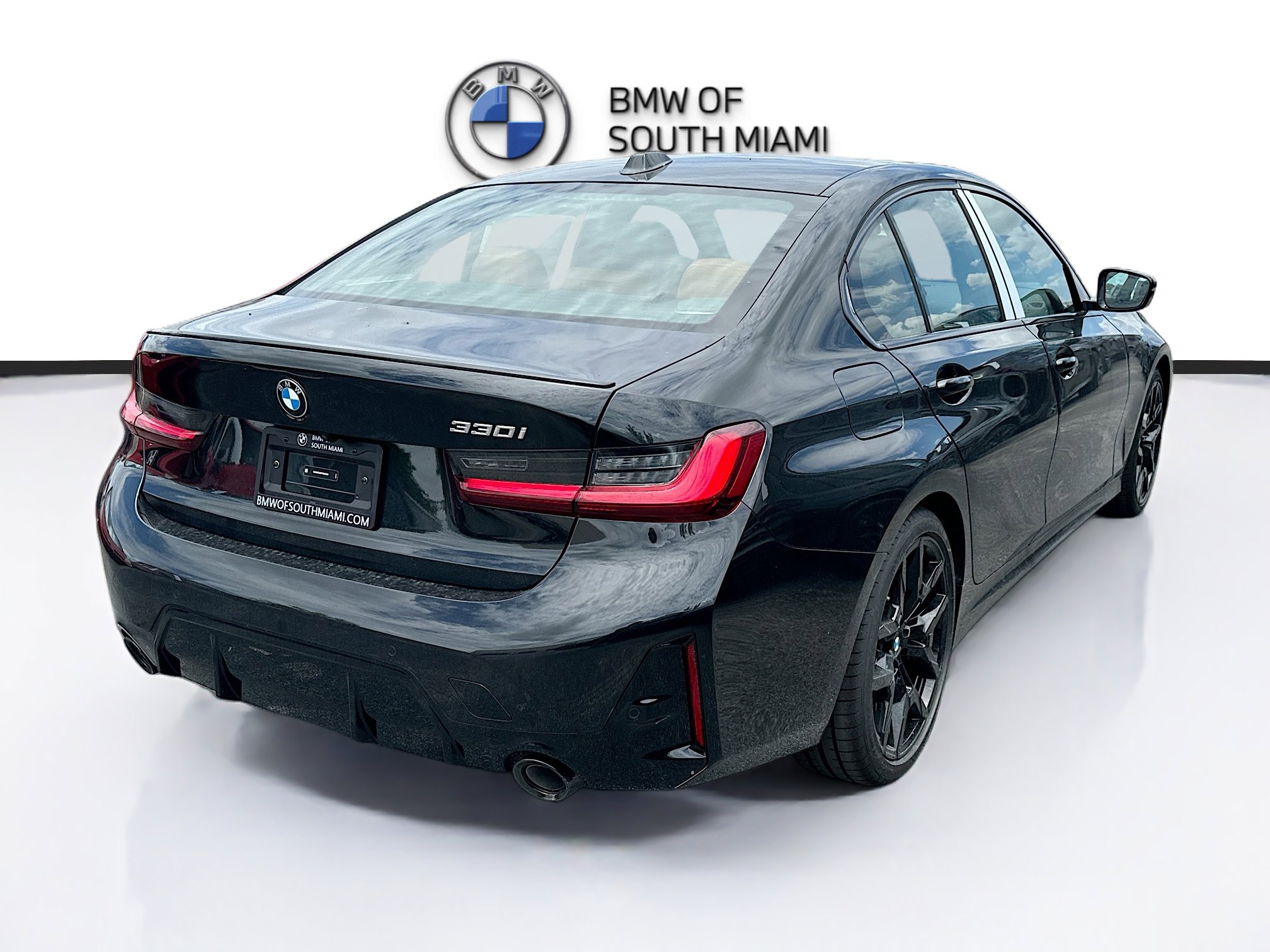 New 2026 BMW 330i Sedan w/ M Sport Package RWD image 21