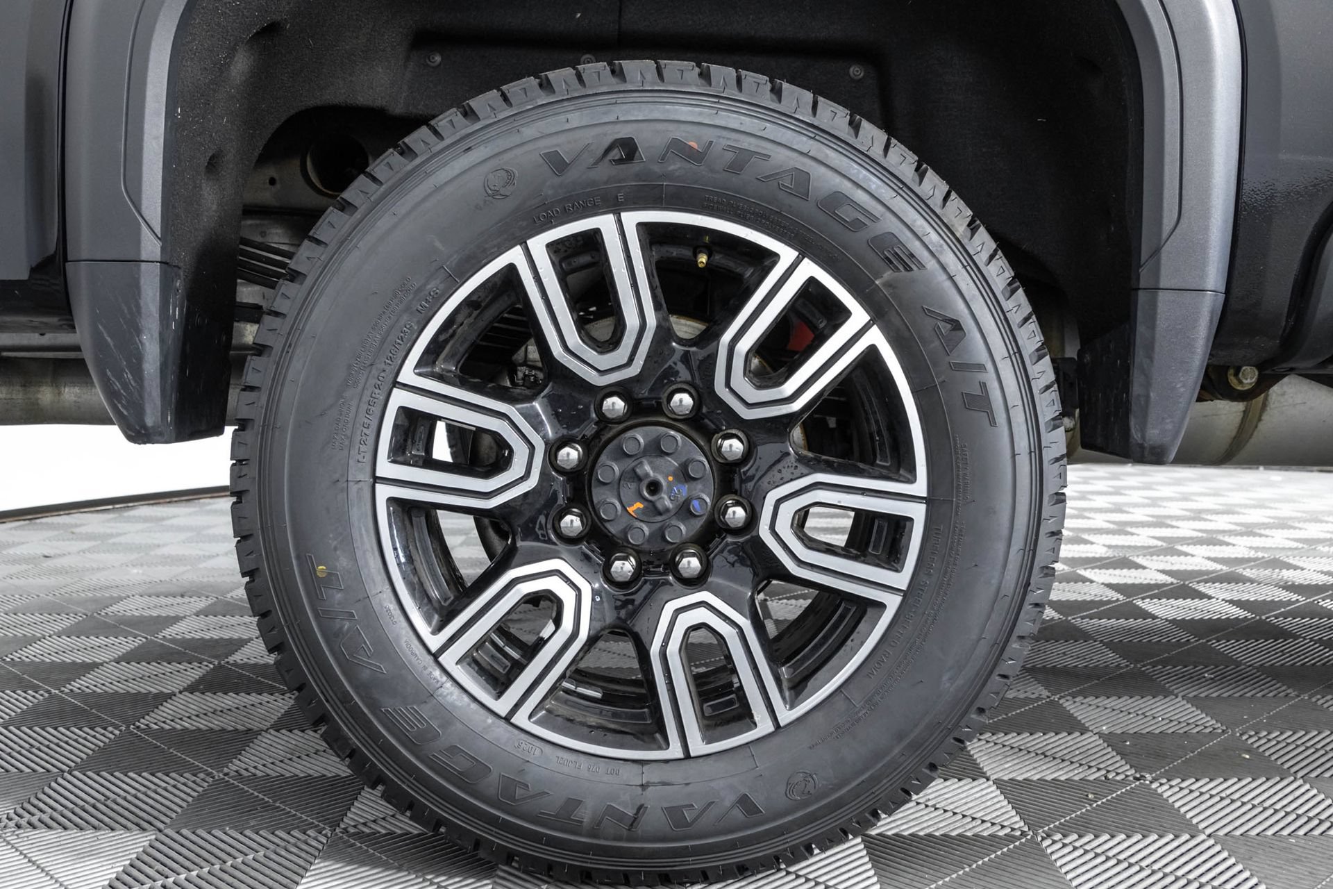 Used 2022 GMC Sierra 2500 AT4 w/ AT4 Premium Plus Package AWD/4WD image 48
