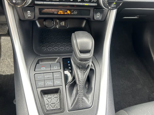 Certified 2024 Toyota RAV4 XLE AWD/4WD image 15