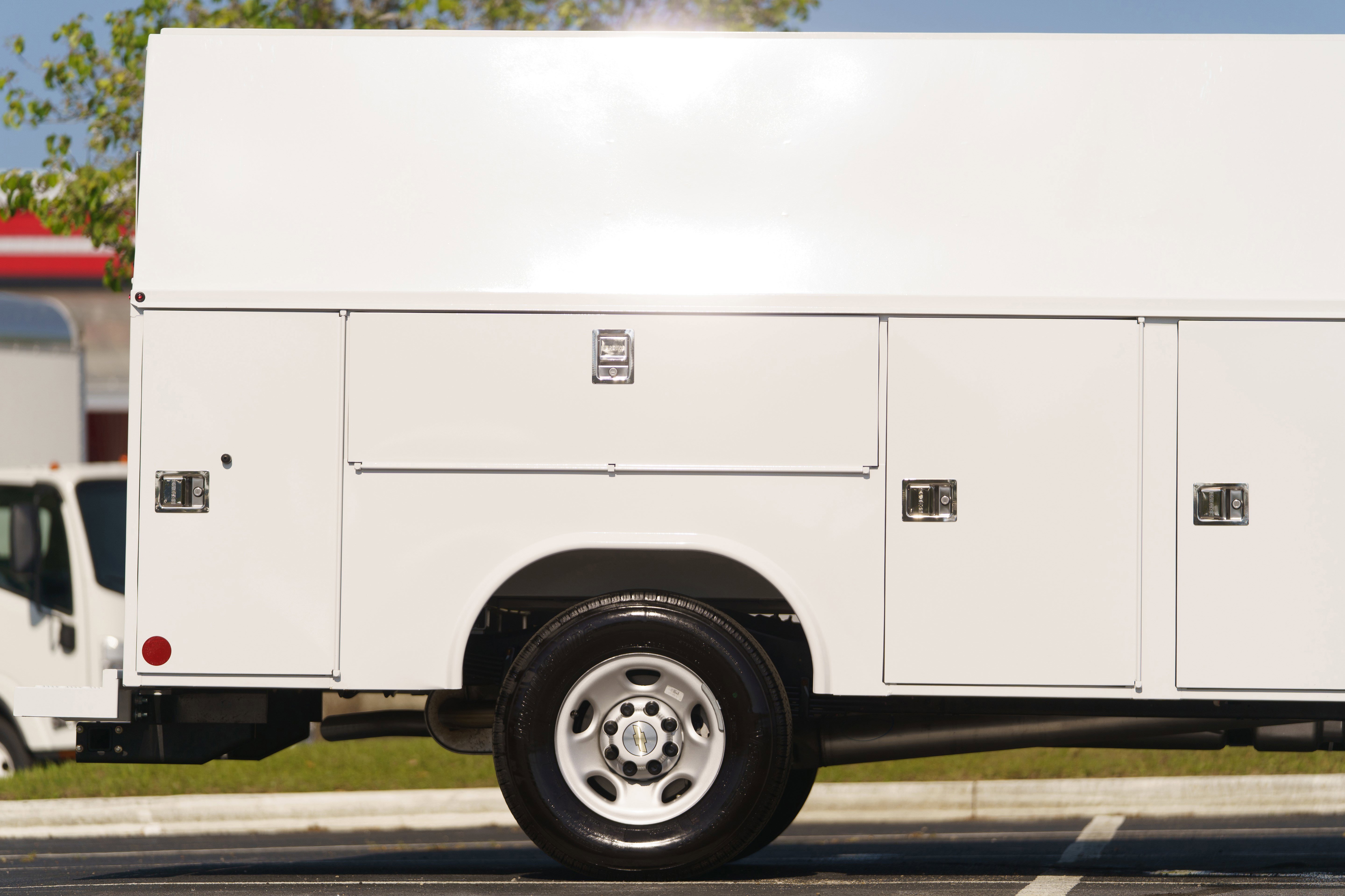 New 2025 Chevrolet Express 3500 w/ Power Convenience Package RWD image 5