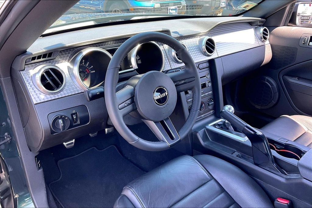 Used 2009 Ford Mustang GT RWD image 11